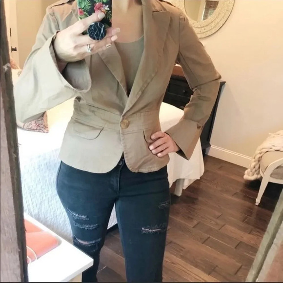 Trina Turk size 8 tan blazer jacket - Picture 1 of 4